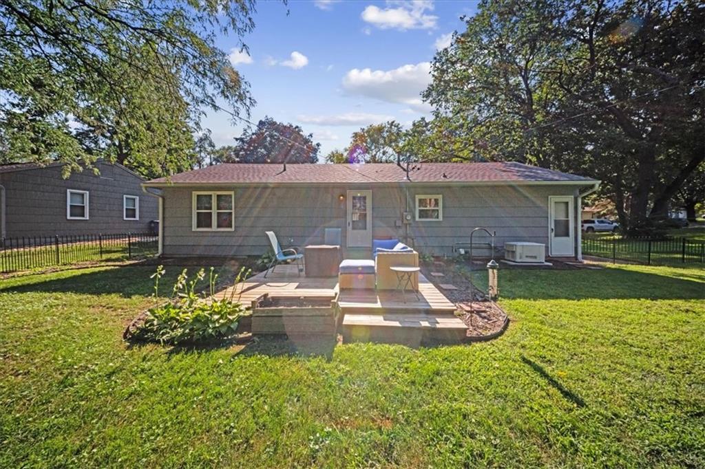 7007 Woodward Street