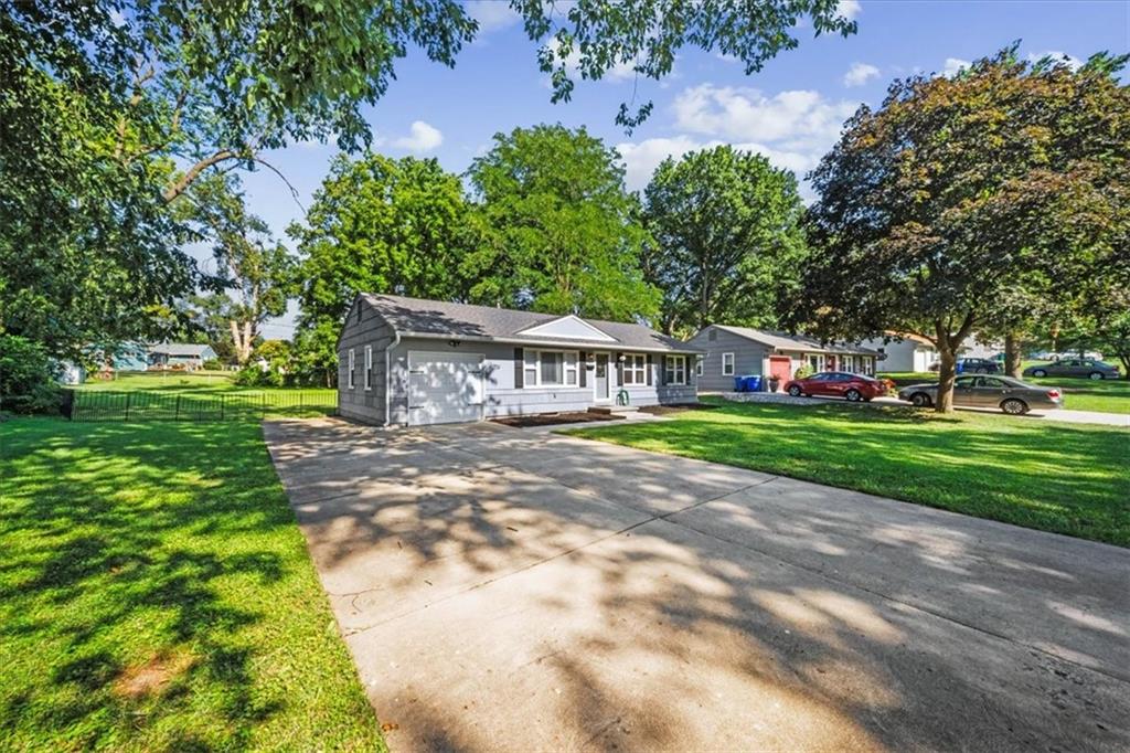 7007 Woodward Street