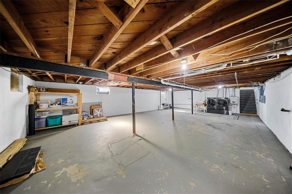 7007 Woodward Street