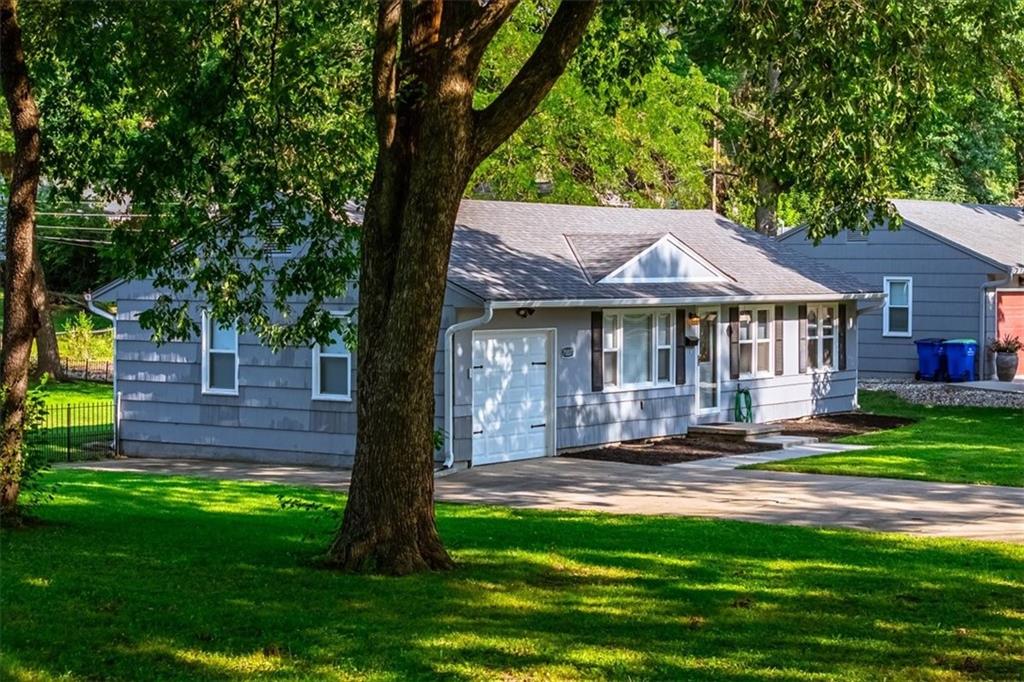 7007 Woodward Street