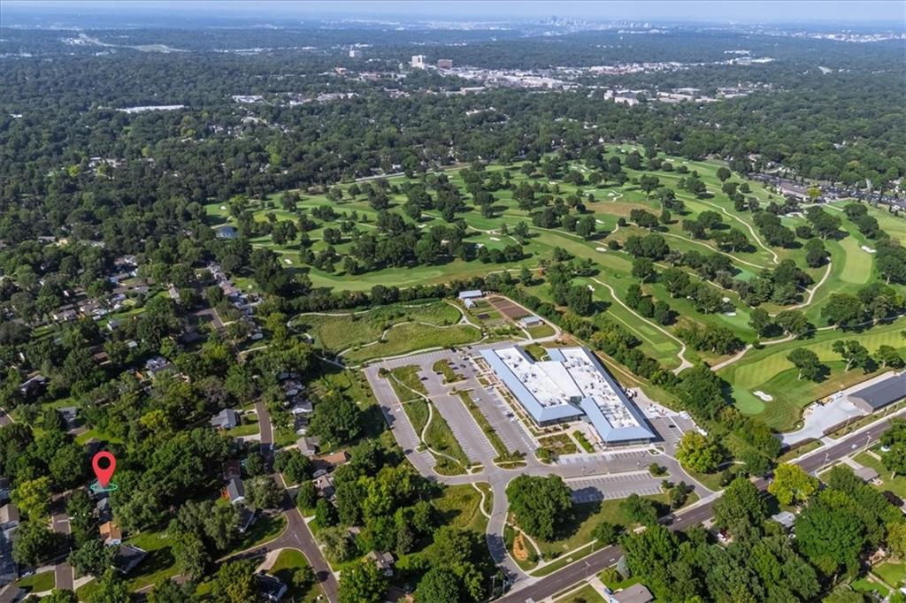 7007 Woodward Street