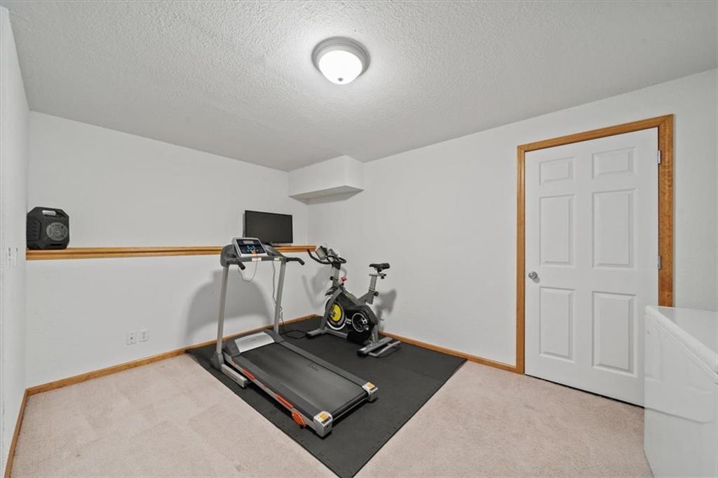 1548 S 105th Court