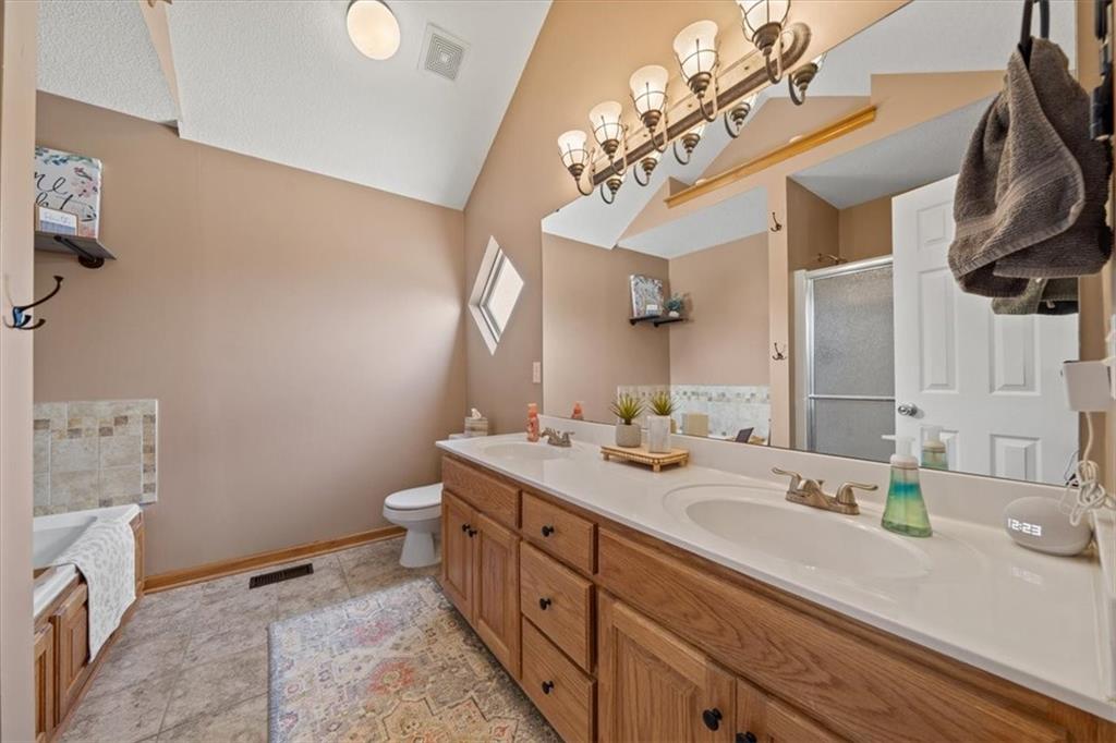 1548 S 105th Court