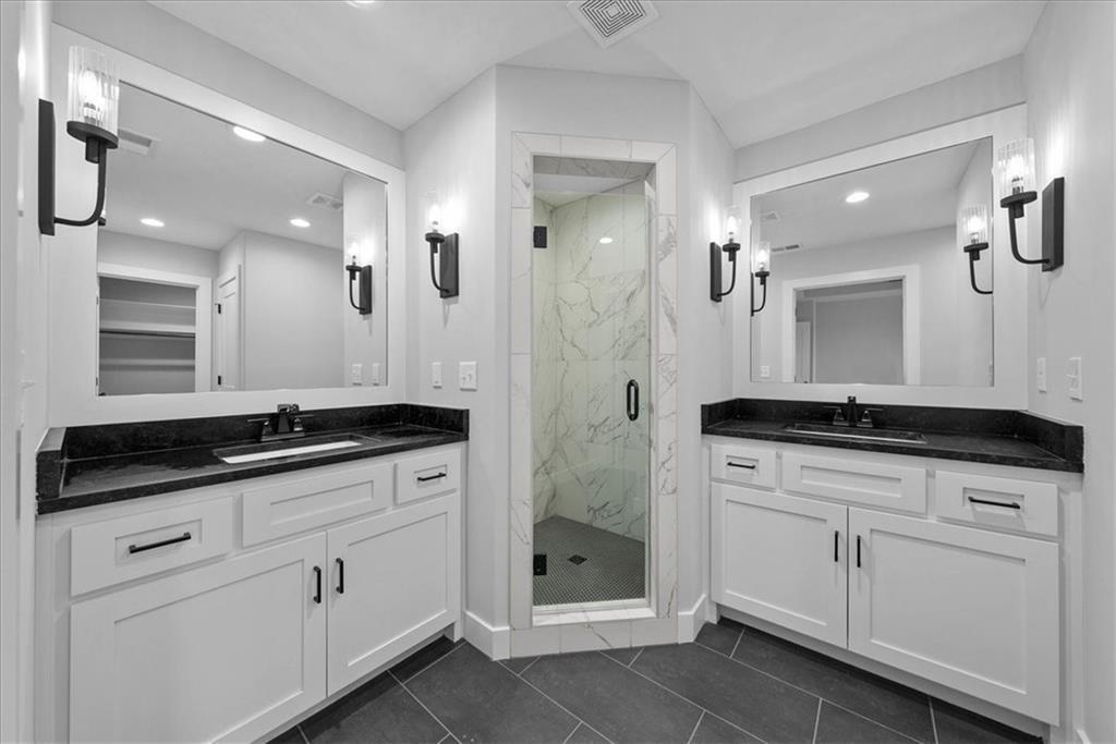 4015 NE Sagamore Drive