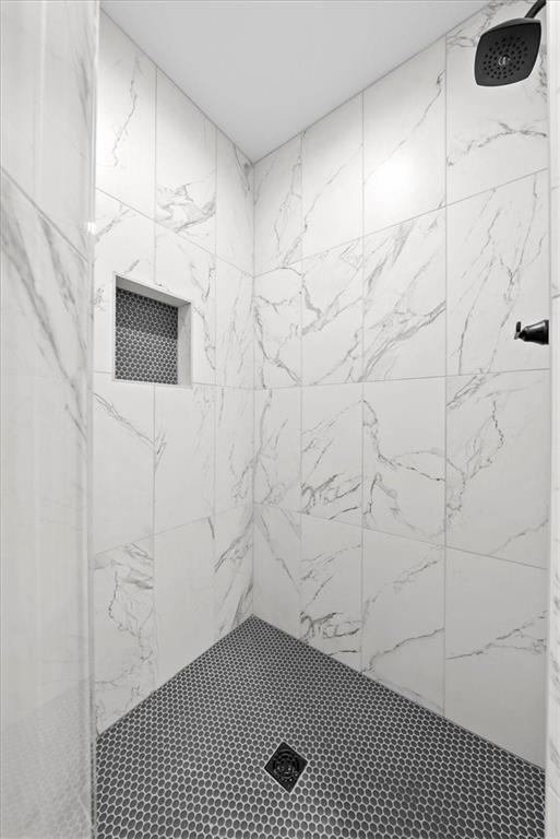 4015 NE Sagamore Drive