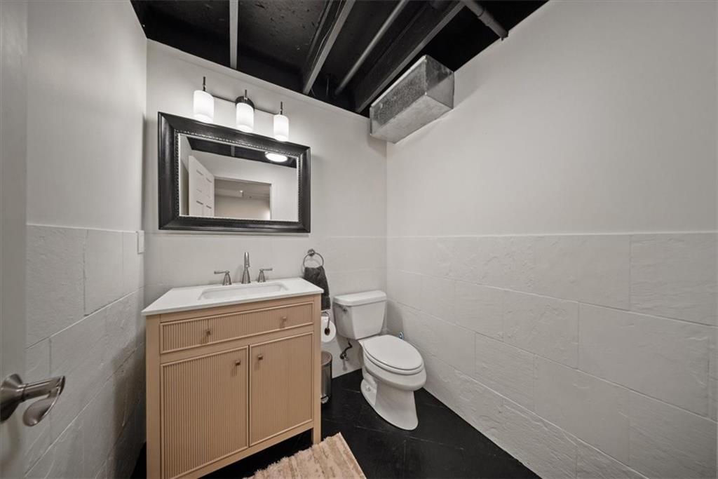 14302 Russell Street