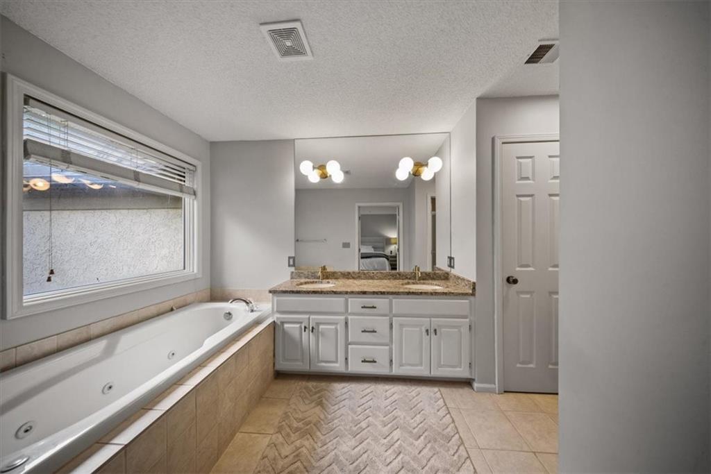 14302 Russell Street