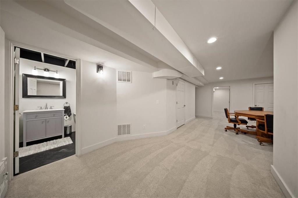 14302 Russell Street