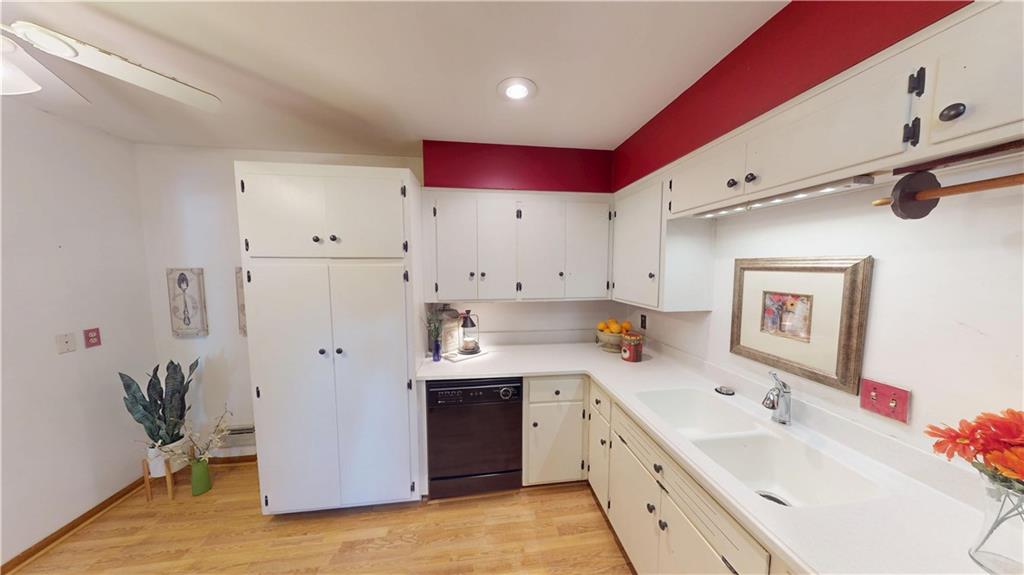 9801 Grandview Street