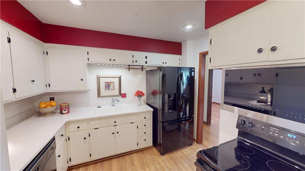 9801 Grandview Street