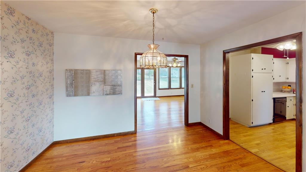 9801 Grandview Street