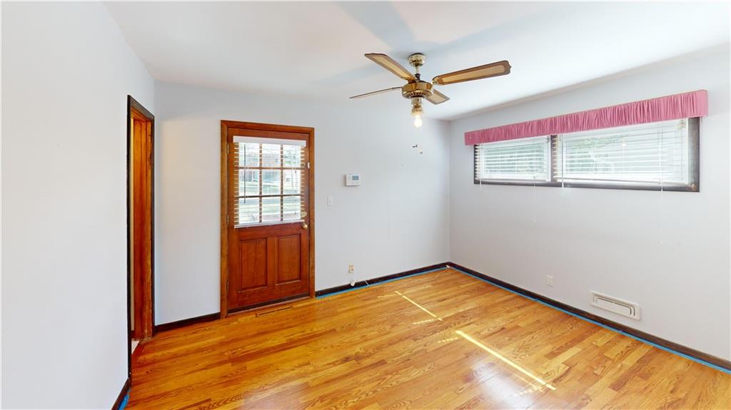 9801 Grandview Street