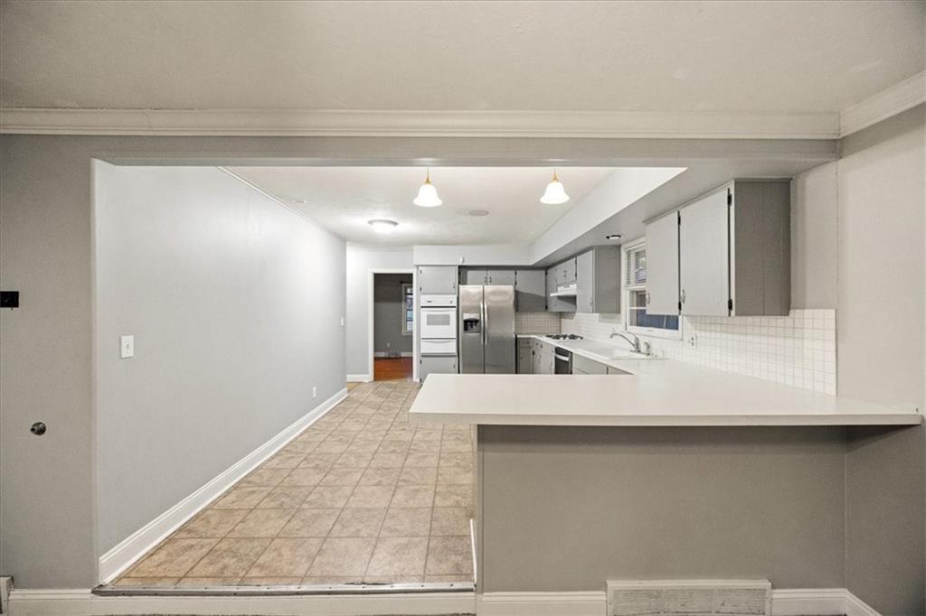 511 W 101ST Street