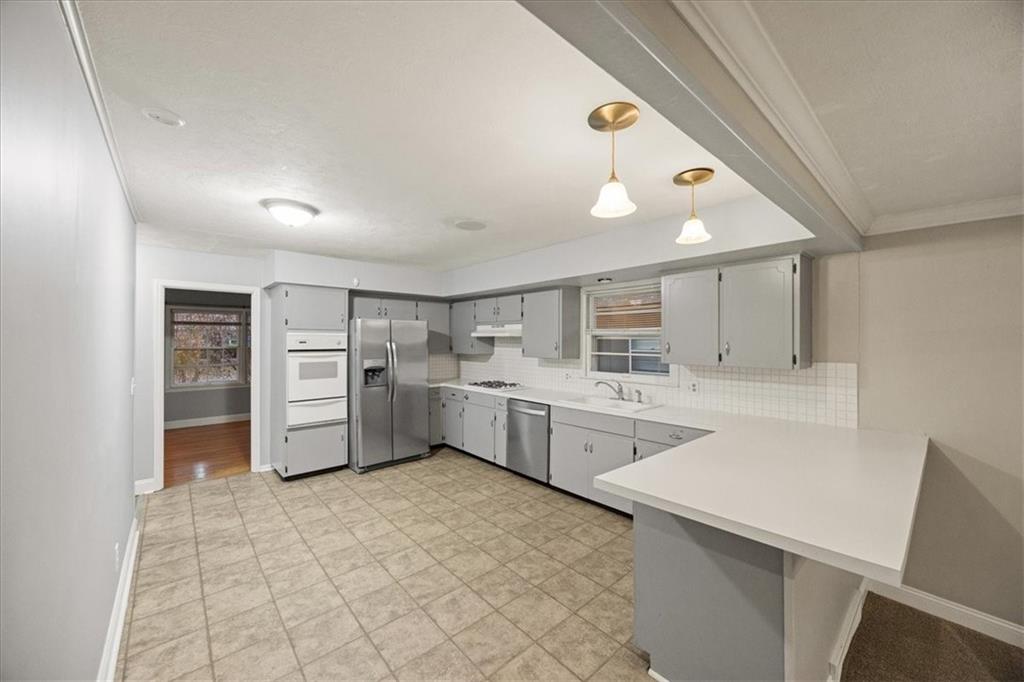 511 W 101ST Street