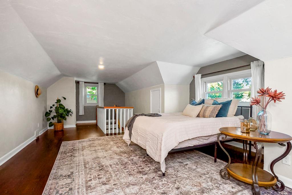 5845 Caenen Street