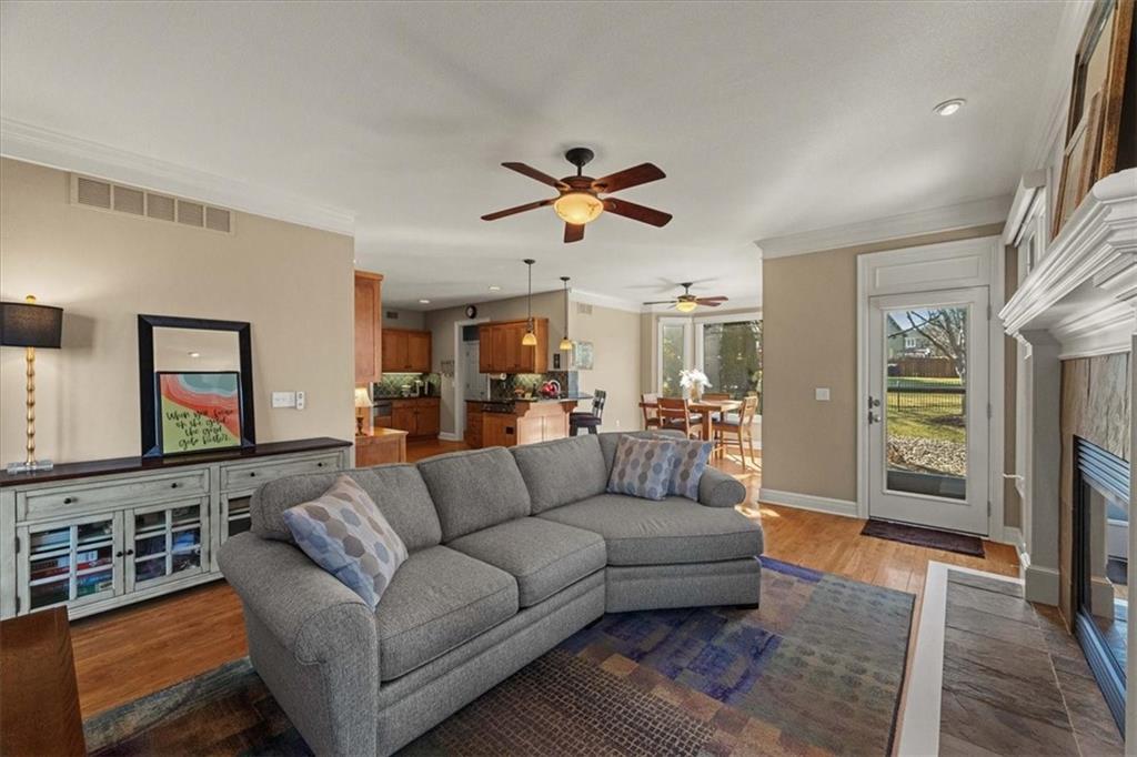 12806 W 123RD Terrace