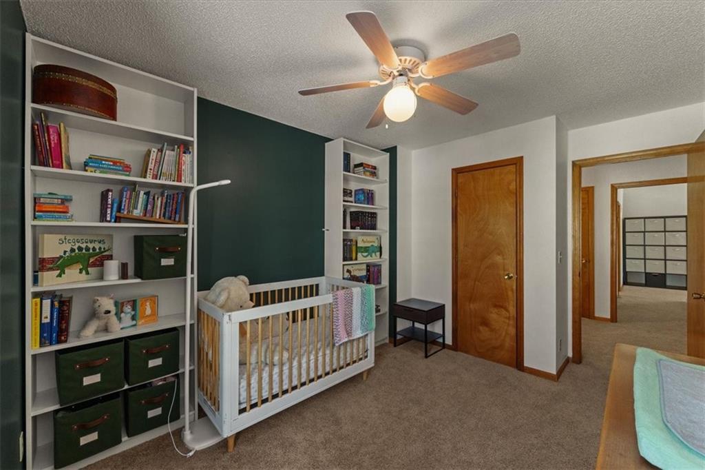 1019 E New London Drive