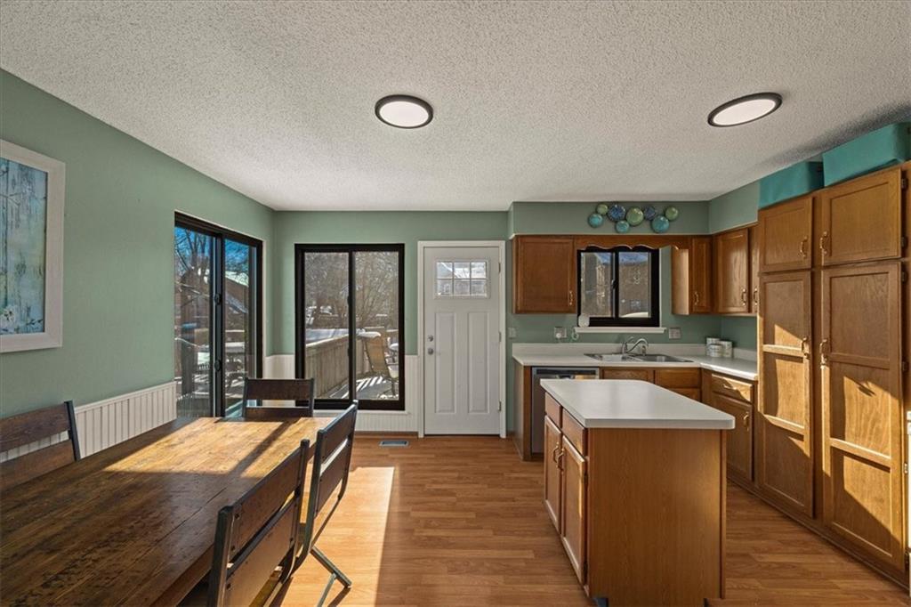 1019 E New London Drive