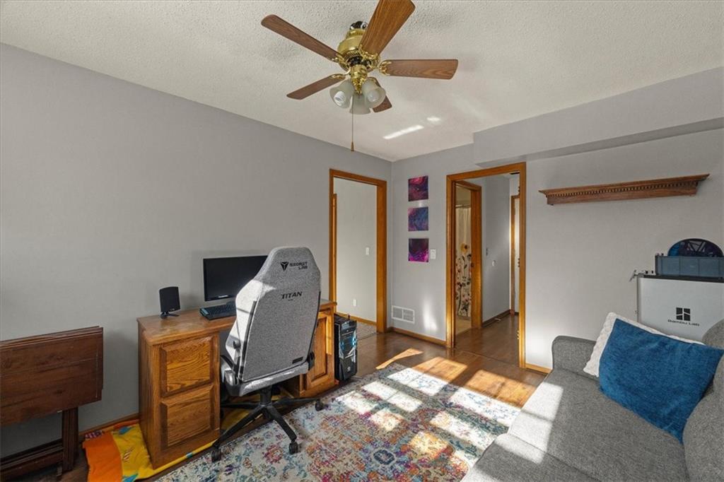 1019 E New London Drive