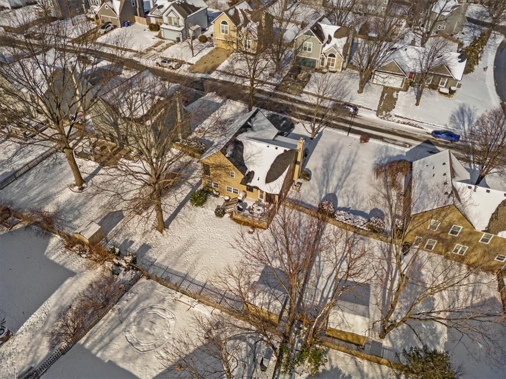 1019 E New London Drive