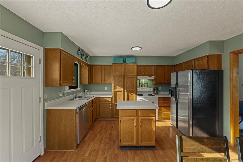 1019 E New London Drive