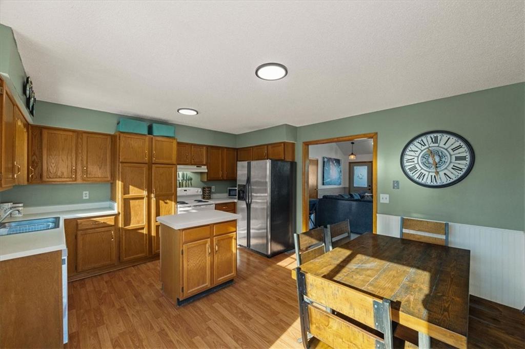 1019 E New London Drive