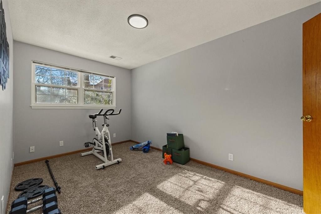 1019 E New London Drive