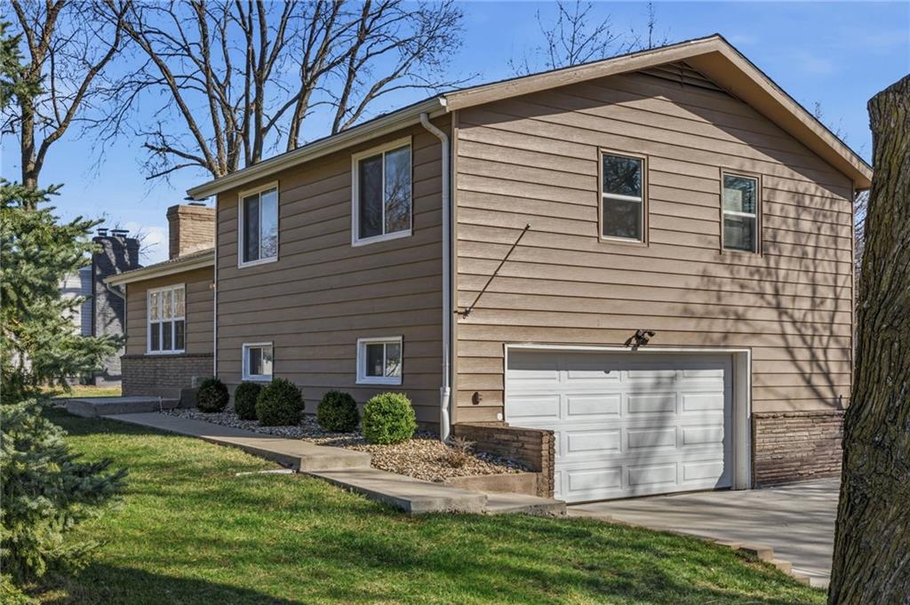 13621 W 90th Place