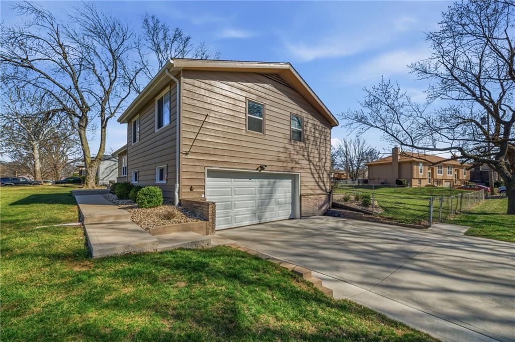 13621 W 90th Place