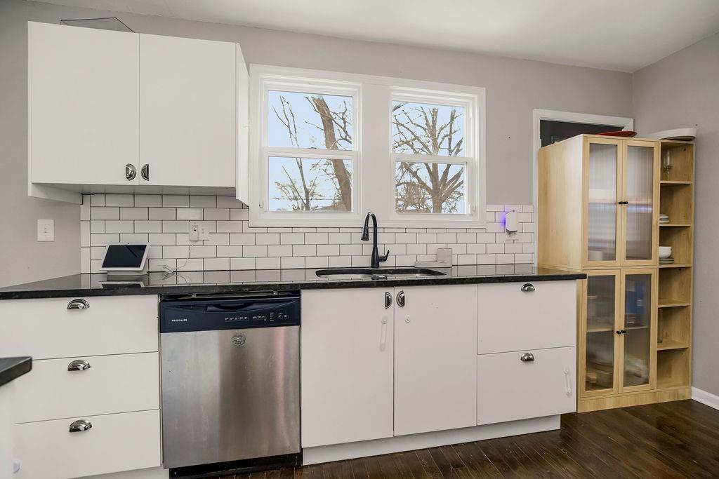 600 W 101st Terrace