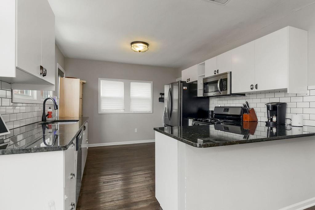 600 W 101st Terrace