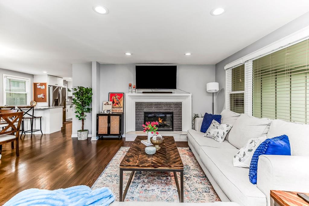 5705 W 78th Street