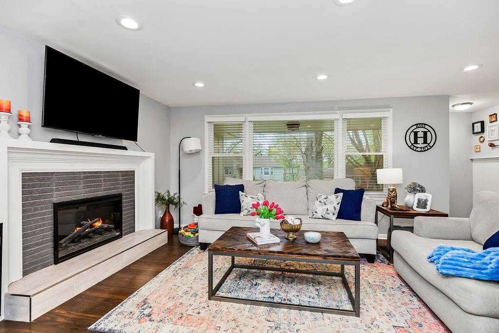 5705 W 78th Street