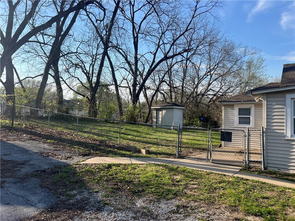 2704 N 81st Street