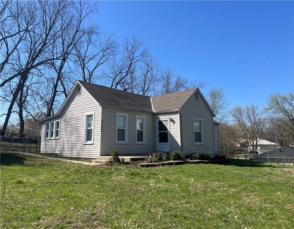 2704 N 81st Street