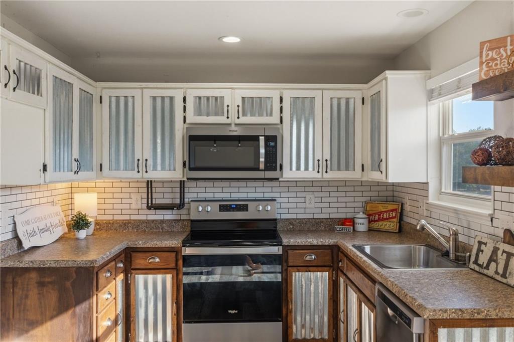 316 Creekside Court