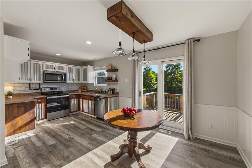 316 Creekside Court