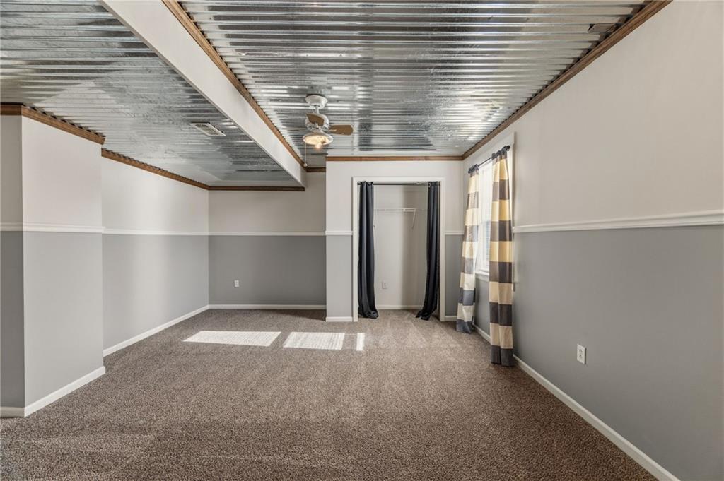 316 Creekside Court