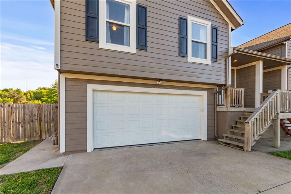 316 Creekside Court
