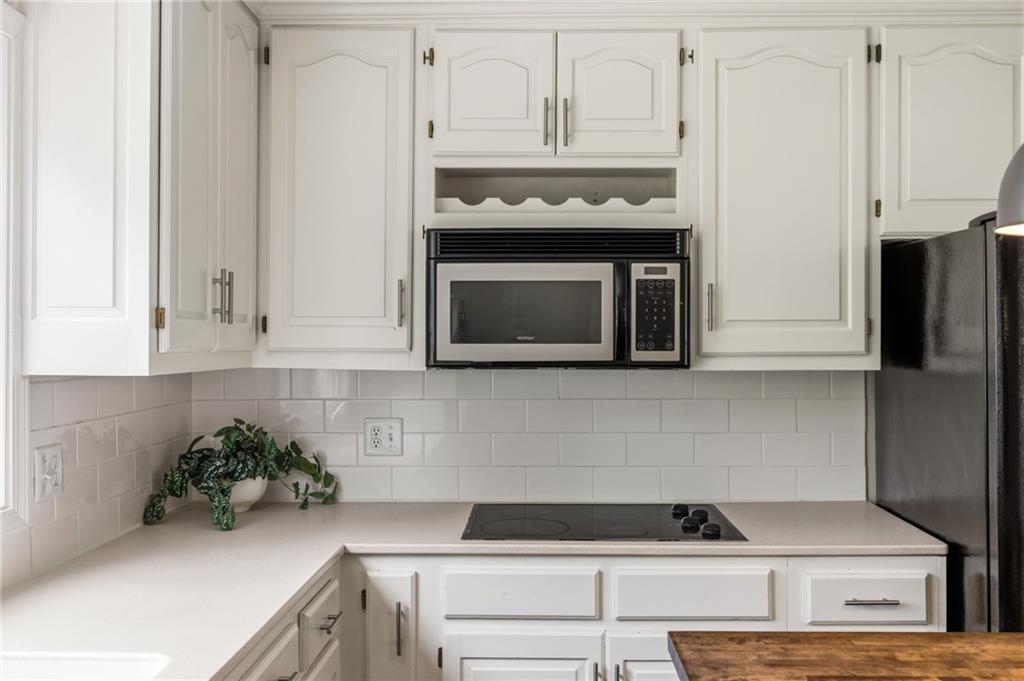406 W 86th Terrace