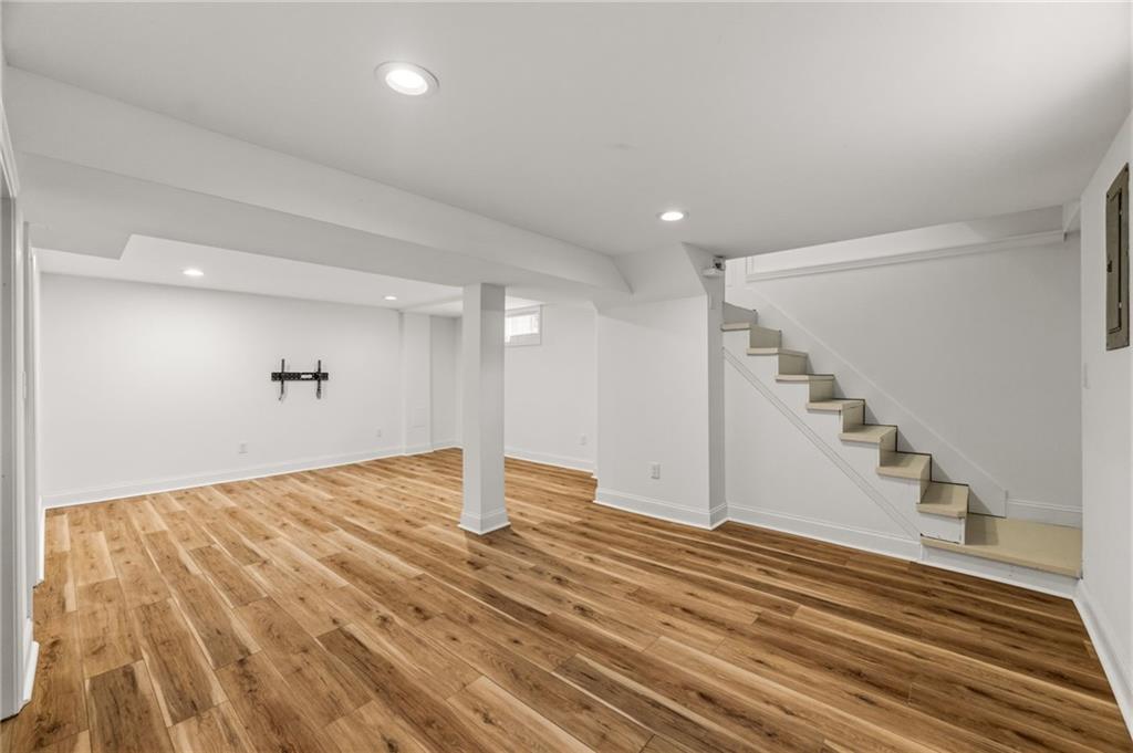 406 W 86th Terrace