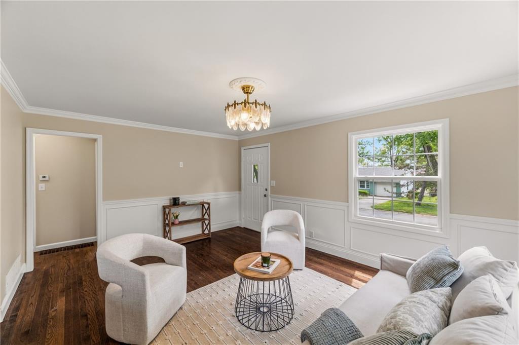 406 W 86th Terrace