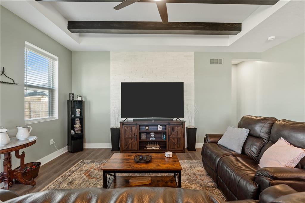 1592 Grayhawk Drive
