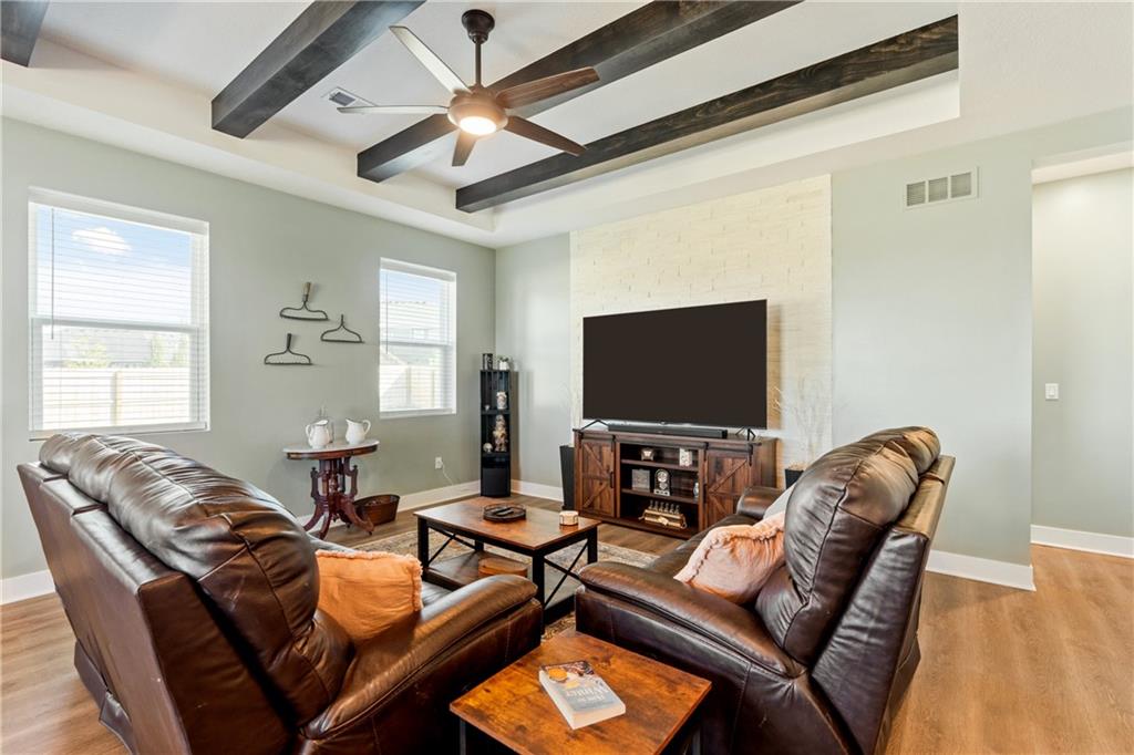 1592 Grayhawk Drive