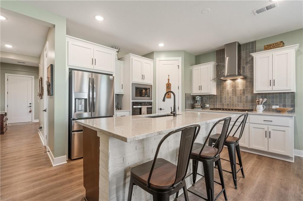 1592 Grayhawk Drive