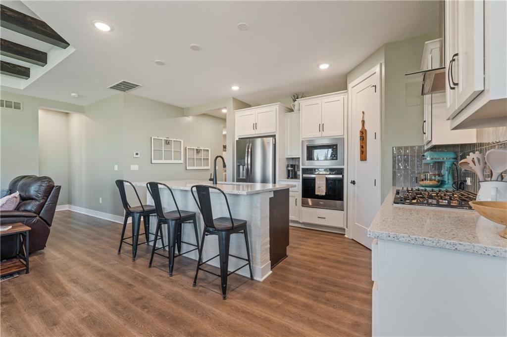 1592 Grayhawk Drive