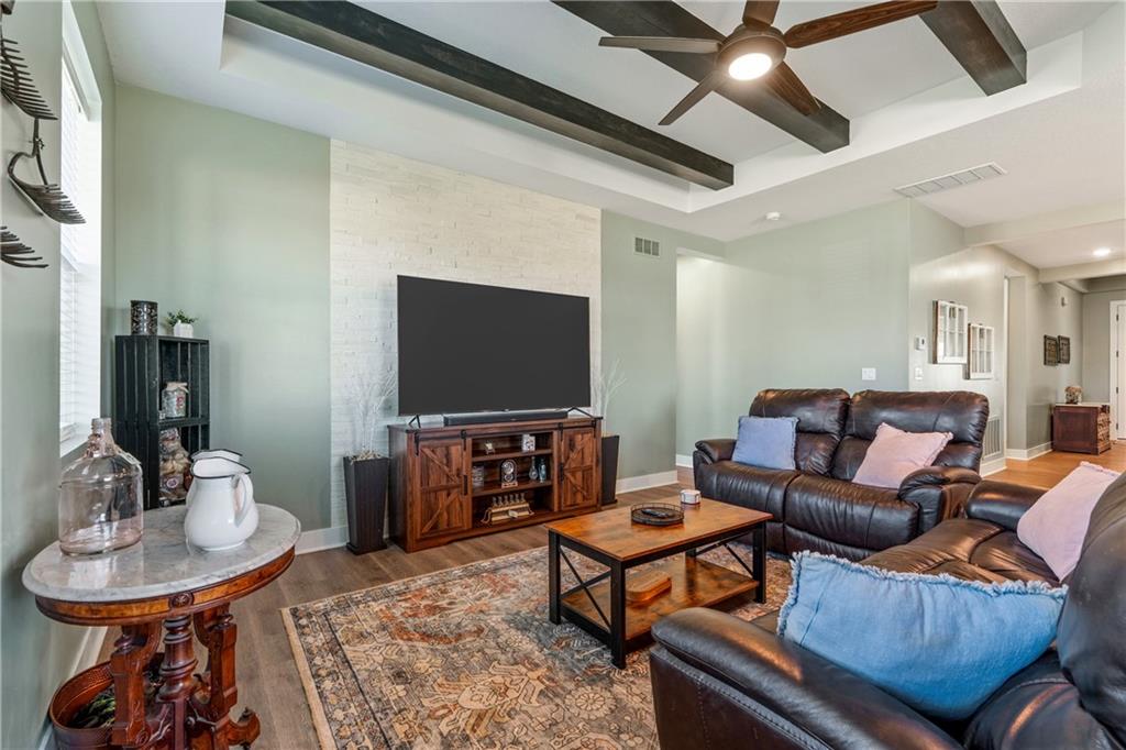 1592 Grayhawk Drive