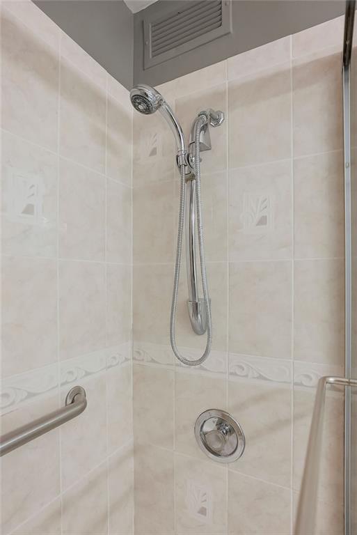333 W Meyer Boulevard Unit: 615