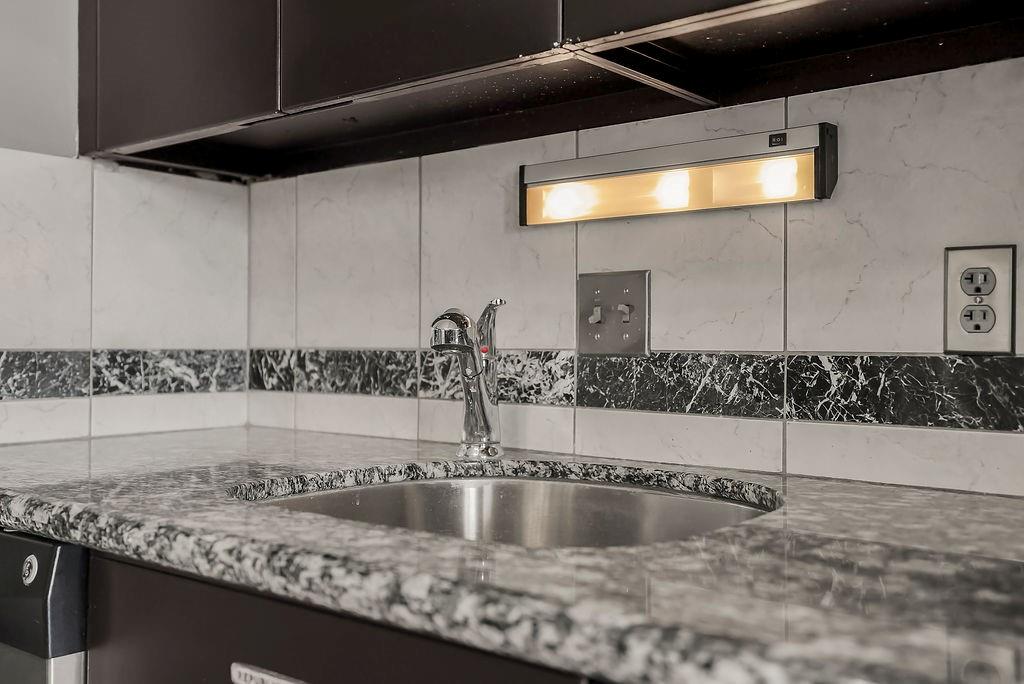 333 W Meyer Boulevard Unit: 615