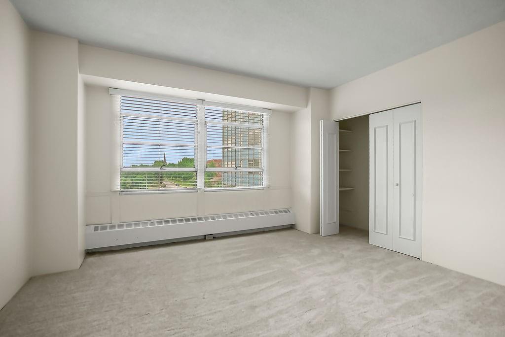 333 W Meyer Boulevard Unit: 615